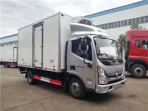 現(xiàn)有一臺福田奧鈴新捷運(yùn)4.2米冷藏車現(xiàn)車,低價(jià)虧本出售！虧本出售！