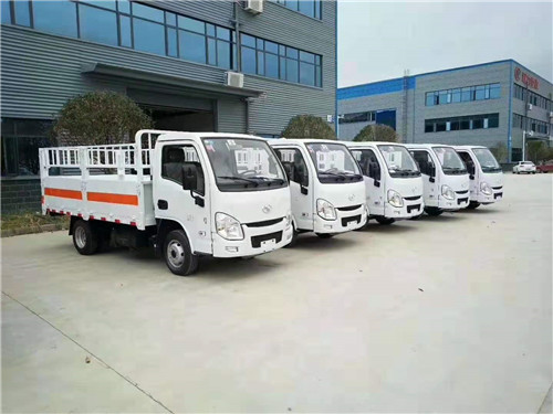 國(guó)六躍進(jìn)小福星氣瓶運(yùn)輸車批量發(fā)車，解析國(guó)五底盤(pán)與國(guó)六區(qū)別