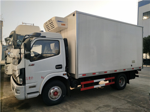現(xiàn)車促銷:東風(fēng)凱普特肉鉤冷藏車，整車少1萬(wàn)
