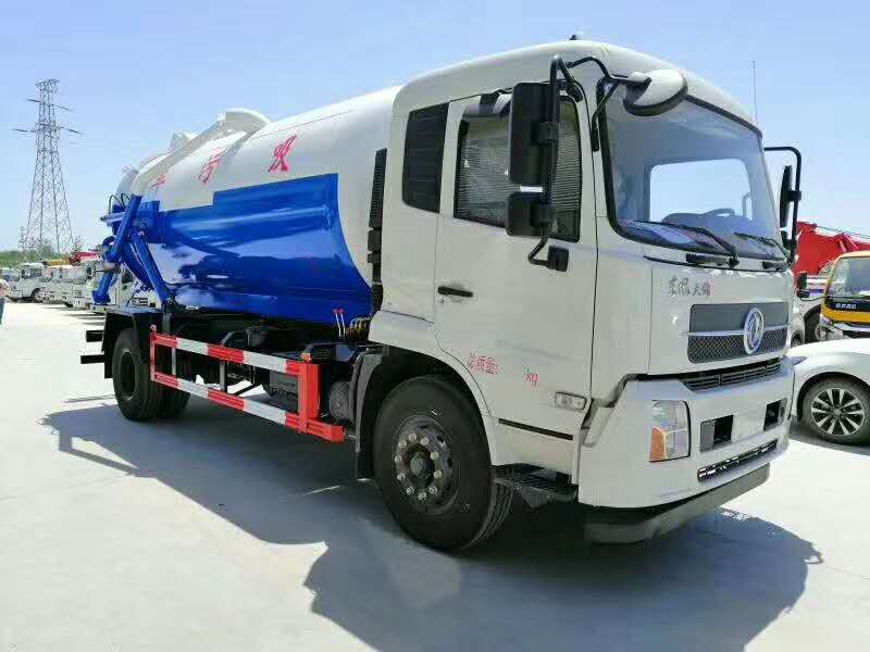 東風(fēng)天錦吸污車(chē)12方吸污車(chē)是城市環(huán)衛(wèi)部門(mén)的賺錢(qián)利器