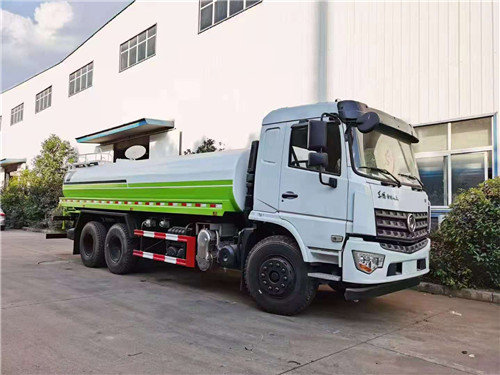 國六東風(fēng)專底后雙橋灑水車，最后2臺5月1號之前的證，現(xiàn)車，不受稅改