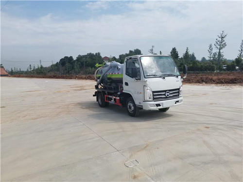 凱馬藍(lán)牌國(guó)六吸污車(chē)圖片參數(shù)介紹