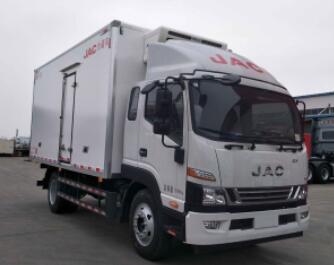 江淮德沃斯V8國(guó)六5.48米冷藏車(chē)圖片參數(shù)介紹