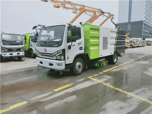 現(xiàn)車！現(xiàn)車！  東風(fēng)3800軸距玉柴165馬力8方洗掃車