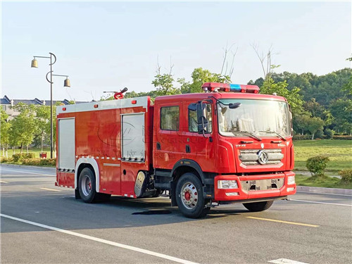 國(guó)六東風(fēng)D9六噸水罐消防車、泡沫消防車