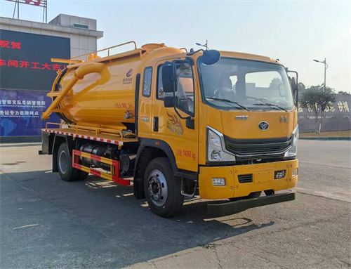 爆款新品/國(guó)六重汽豪曼12.5方清洗吸污車震撼上市