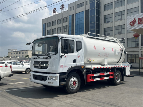 東風D9清洗吸污車13方廠家直銷，價格優(yōu)惠