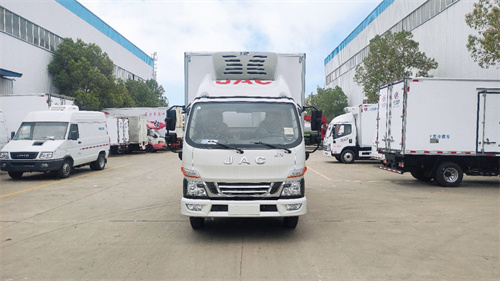 國(guó)六江淮駿鈴v5冷藏車(chē)