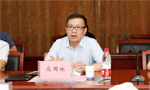 本期頭條：以國六切換為戰(zhàn)略抓手，程力繼續(xù)領(lǐng)跑全國專用車市場----國內(nèi)兩大商用車主機供應(yīng)商聯(lián)袂助推程力汽車領(lǐng)先國六專汽制造行業(yè)
