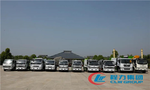  程力吊裝壓縮垃圾車專業(yè)廠，以科技創(chuàng)新為先導(dǎo)，吊裝壓縮垃圾車系列產(chǎn)品一舉成為網(wǎng)紅產(chǎn)品。