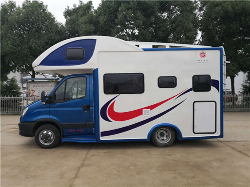 依維柯C型歐勝旅居房車，是實現(xiàn)您 “生活中旅行，旅行中生活”的車型 (6).jpg