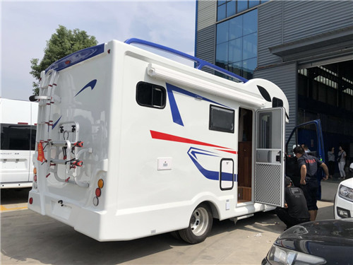 依維柯C型歐勝旅居房車，是實現(xiàn)您 “生活中旅行，旅行中生活”的車型 (8).jpg