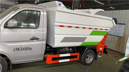 國(guó)六長(zhǎng)安自裝卸式無泄漏垃圾車 (5).jpg