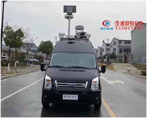 因此，程力雅舒特旅居廠今年最新設計生產(chǎn)了此款指揮車：福特新世代指揮車。