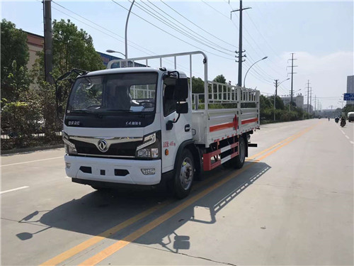東風(fēng)福瑞卡52米氣瓶運(yùn)輸車(chē) (5).jpg