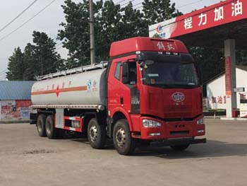 國(guó)五解放前四后八運(yùn)油車(chē)（30方）