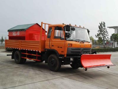 國(guó)五東風(fēng)除雪車
